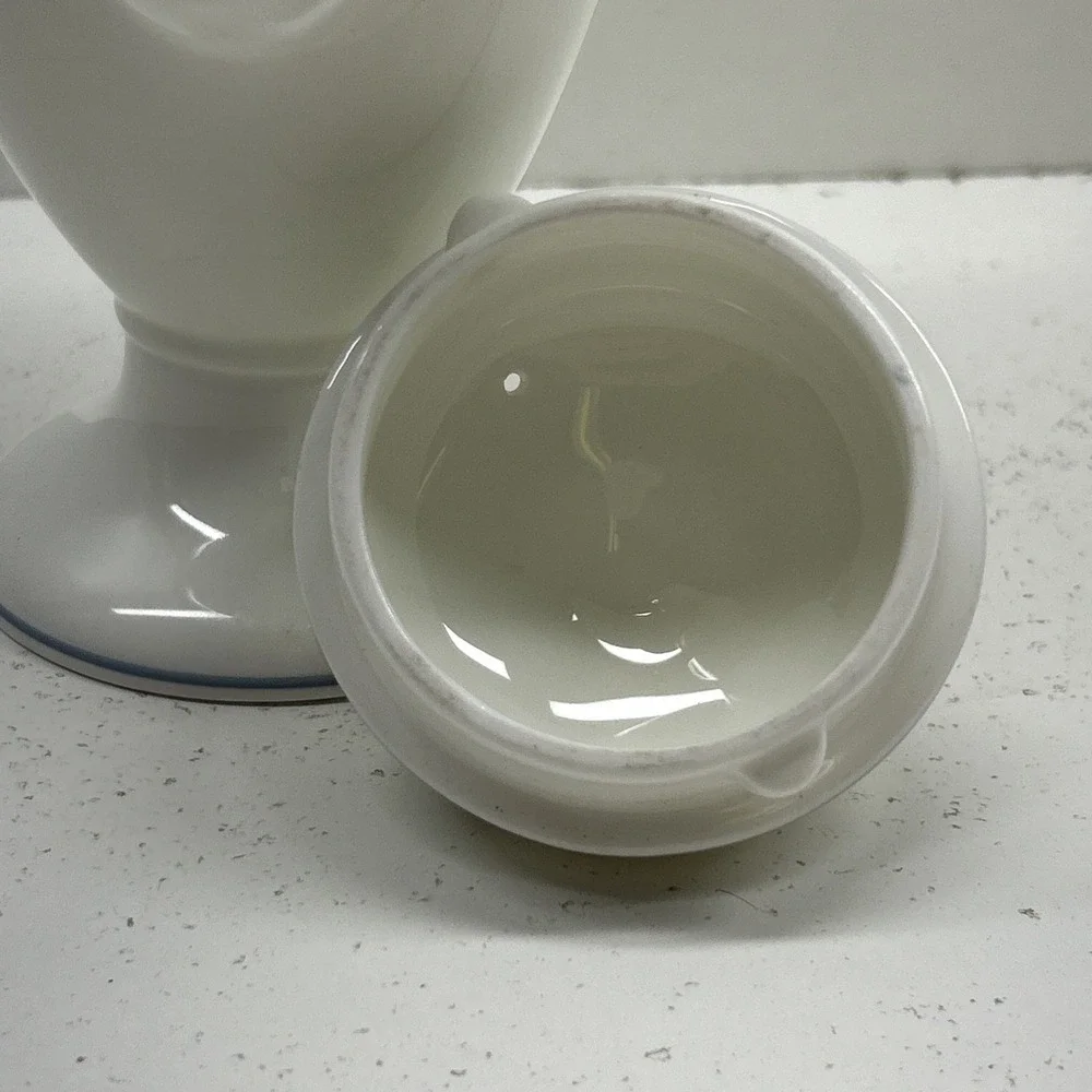 Wedgwood Petersham Fine Bone China Coffee Pot England Floral Tea Pot EUC